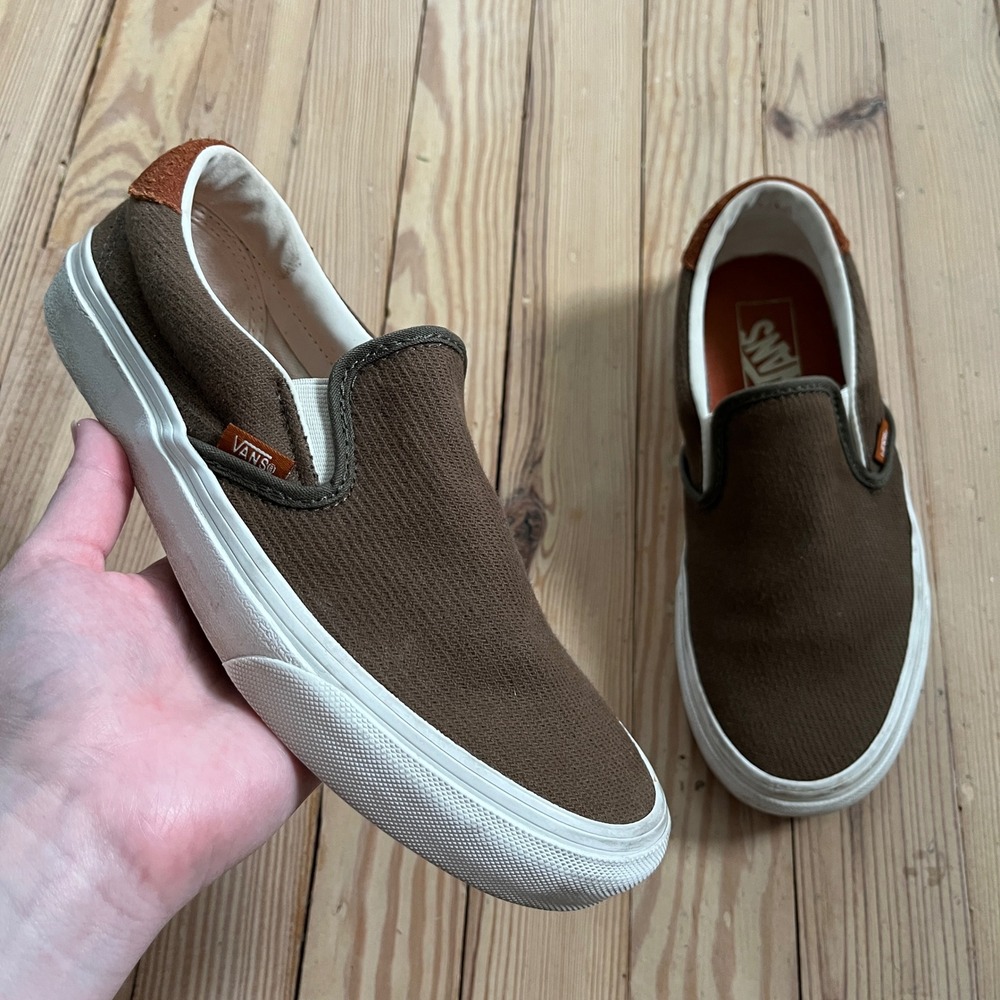 Vans Classic Slip-On Shoes Mens 6.5 Womens 8 Brown Corduroy Suede Skate Sneakers